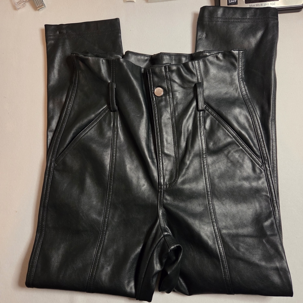 BLANKNYC Sz 26 Black Faux Leather Pants Paper Bag Waist
